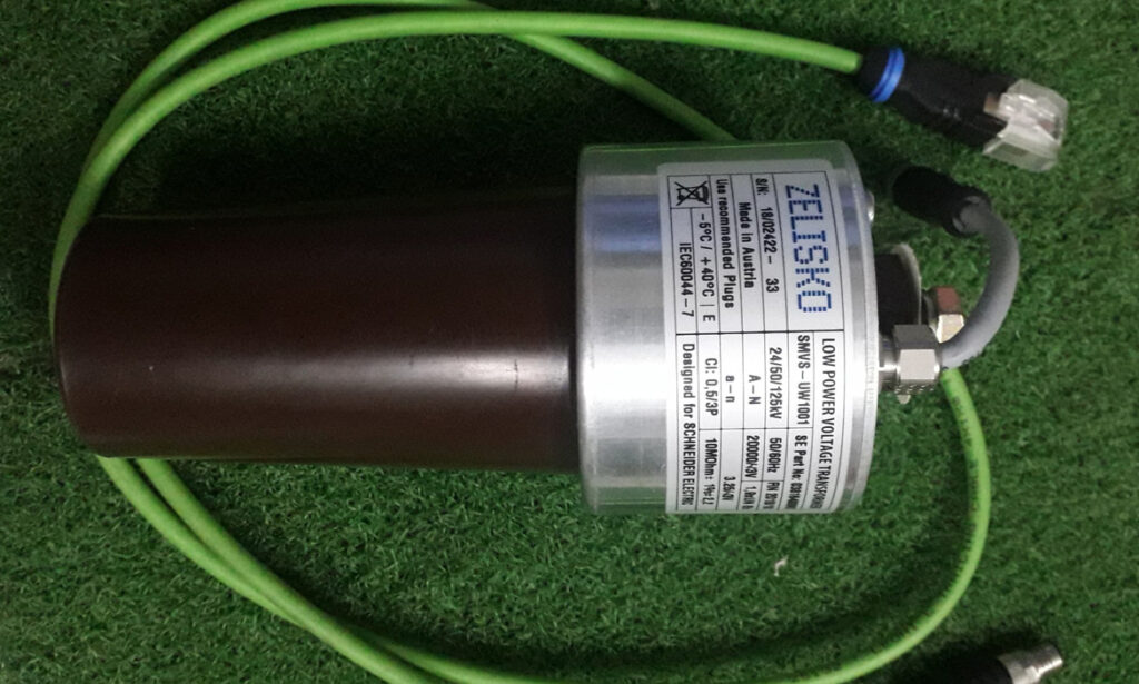 Máy biến điện áp công suất thấp (Low power voltage transformer Sensor – LPVT) và biến dòng điện công suất thấp (Low power current transformers – LPCT) là một phần của các hệ thống tiên tiến này và ngày càng được sử dụng nhiều hơn trong các mạng lưới phân phối trung thế.